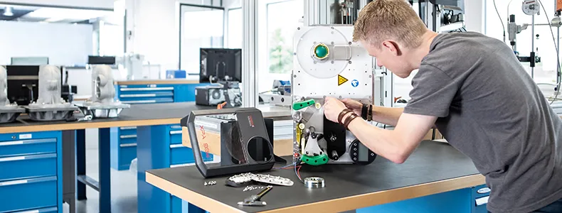 Tháo rời sản phẩm với Dịch vụ Chuyên gia tháo rời  Bossard Expert Teardown